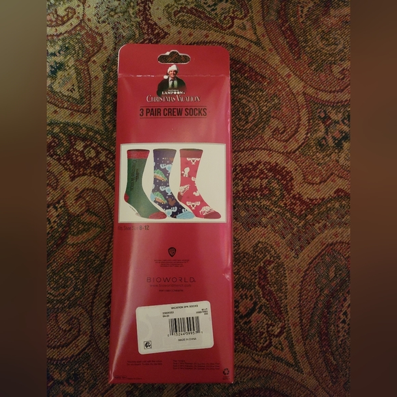 National Lampoons Christmas Vacation 3 Pair Crew Sock - Picture 5 of 5